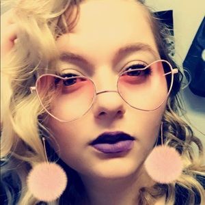 Meet your Posher, Alexandria